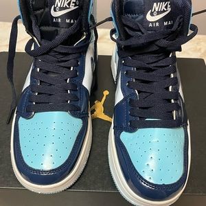 Nike women’s Air Jordan 1 Retro High  Blue  Sneakers Size 8.